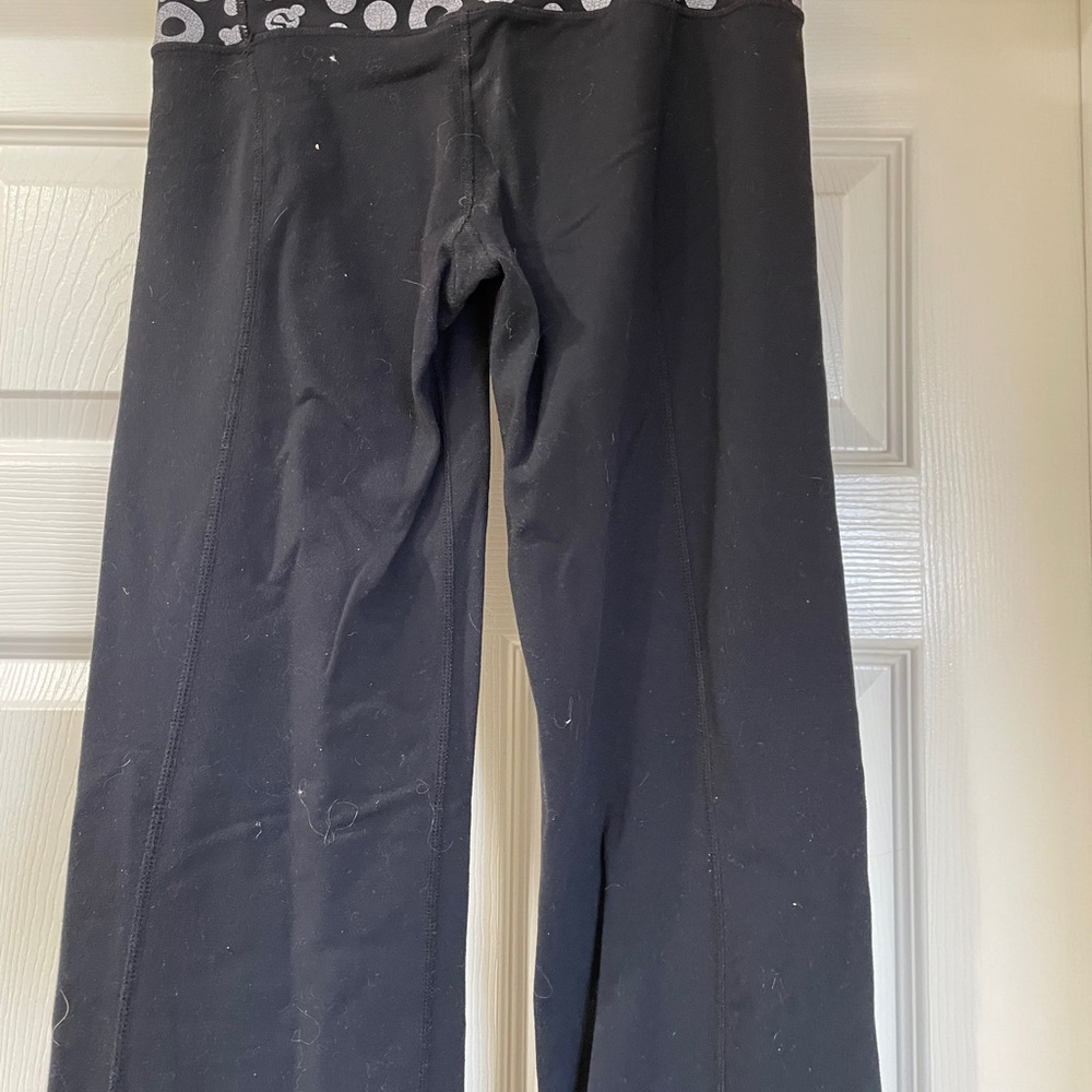 Lululemon workout pants - Picture 10 of 13